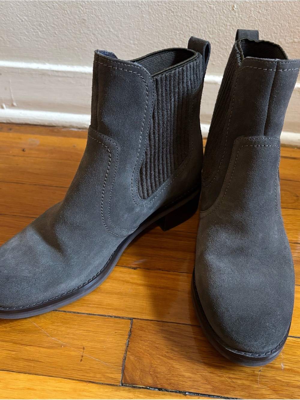 Cole Haan Grand.Os Gray Suede Chelsea Ankle Boots Pull On Block Heel 7B